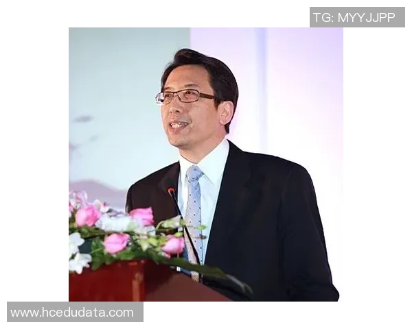 周强畅谈足球生涯中的挑战与成就以及对未来的展望